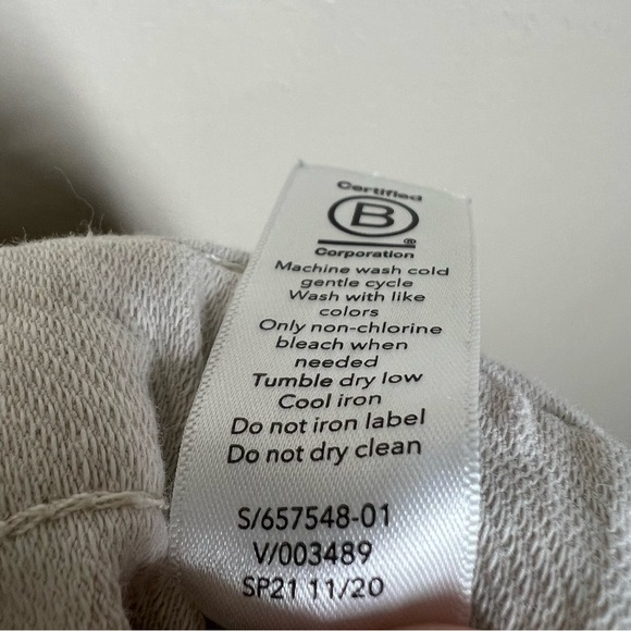 Athleta Womens Farallon Heathered Cream Shorts Plus Size 16 Cotton Blend - Picture 7 of 8